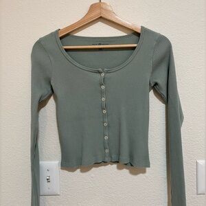 Brandy Melville knit button crop long sleeve. One size, sage green